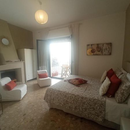 Myhouse Hotell Olbia Eksteriør bilde